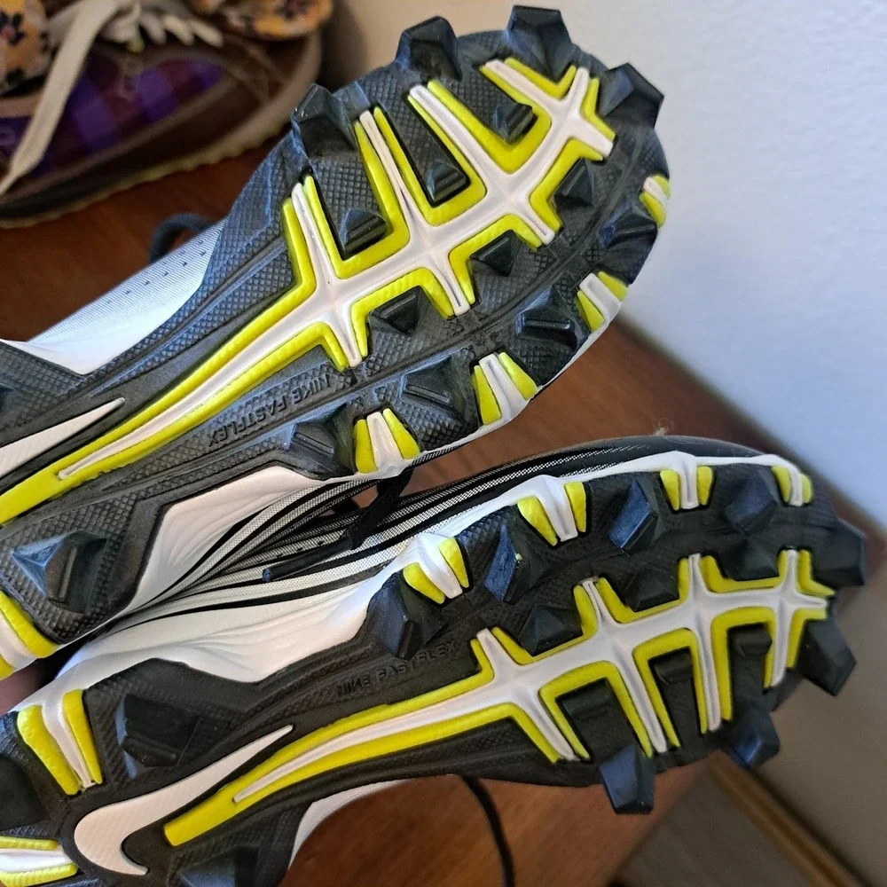 Nike Vapor Ultrafly Keystone Kids Baseball Cleats Black White 844862-010 10C